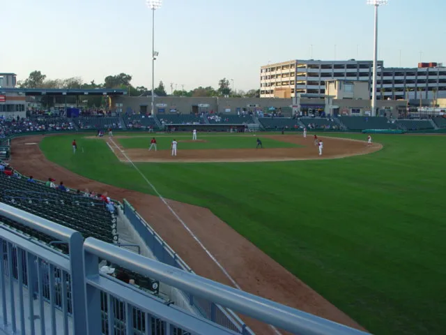 Стадион «Banner Island Ballpark»