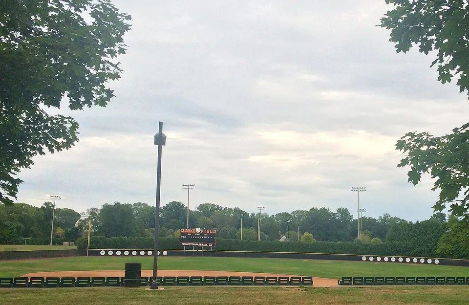 Стадион «Bill Clarke Field»