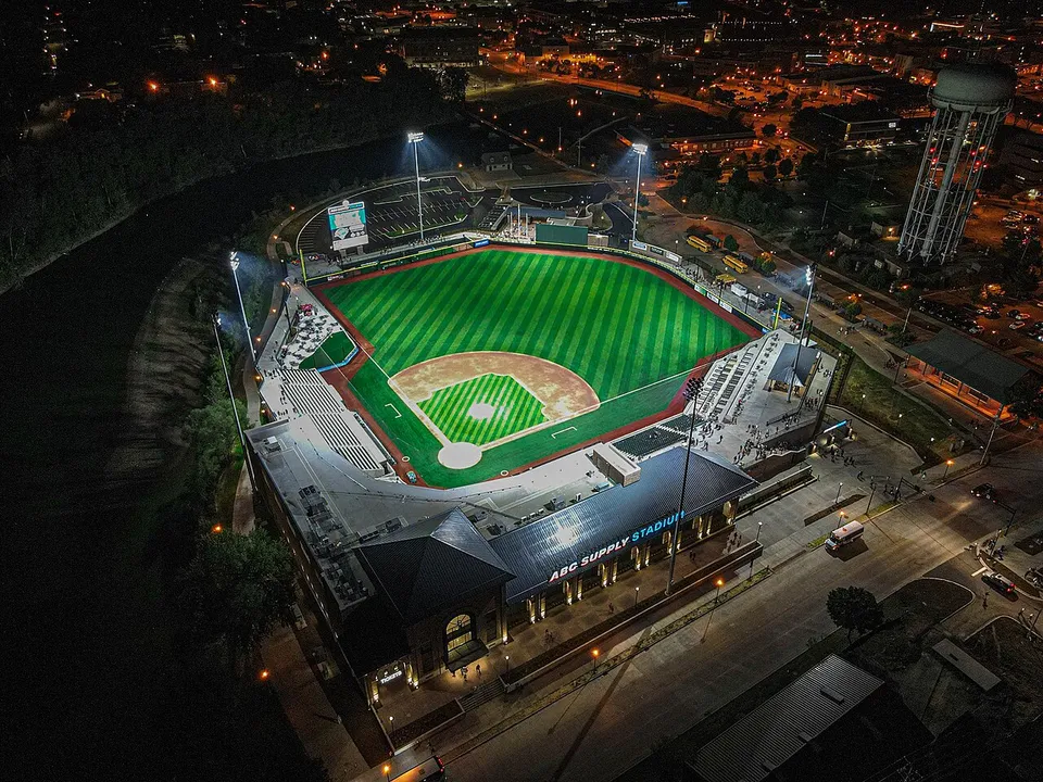 Стадион «Harry C. Pohlman Field»