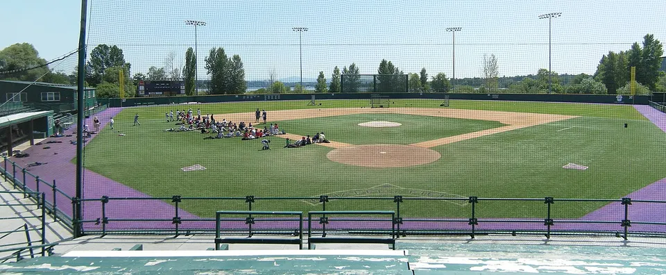 Стадион «Husky Ballpark»