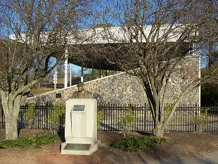 Стадион «Jack Coombs Field»