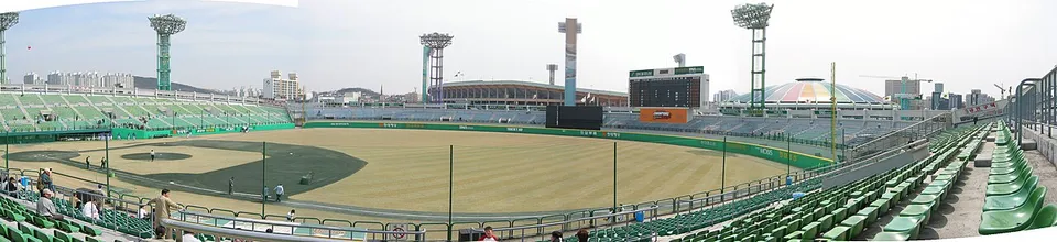 Стадион «Suwon kt wiz Park»