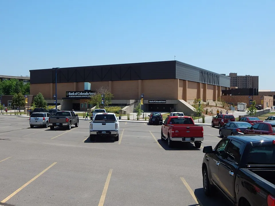 Арена «Bank of Colorado Arena»