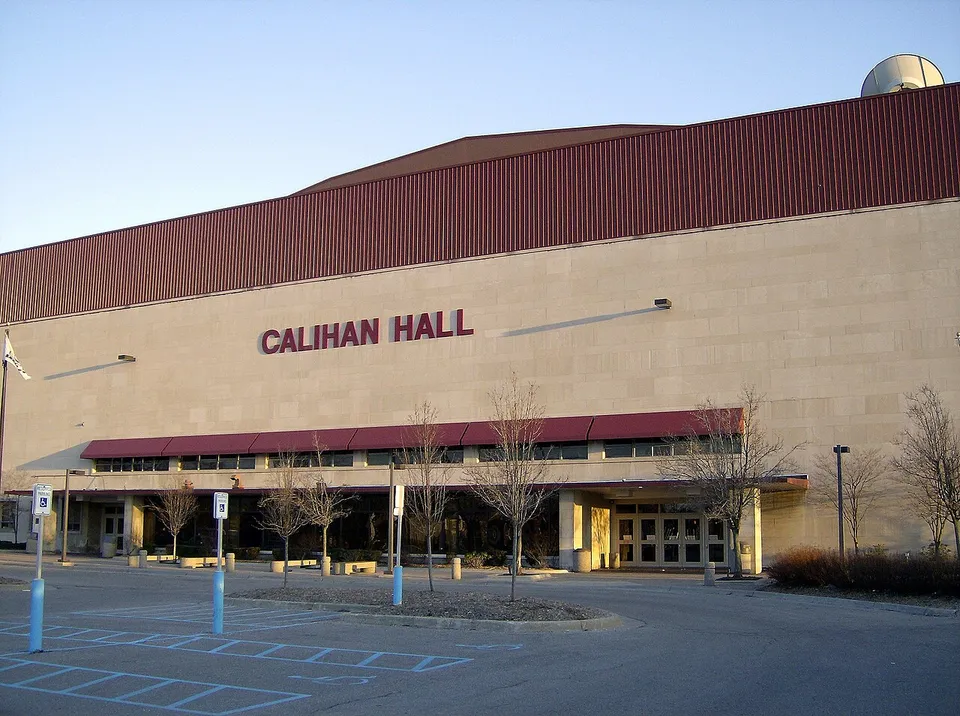 Арена «Calihan Hall»