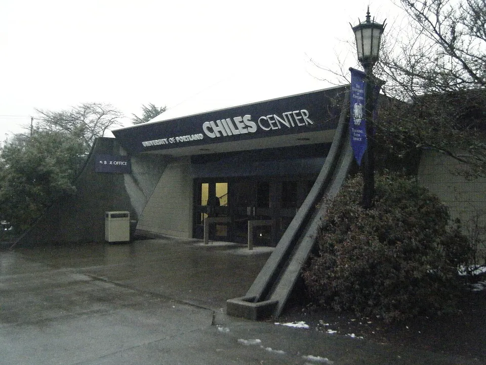Арена «Chiles Center»