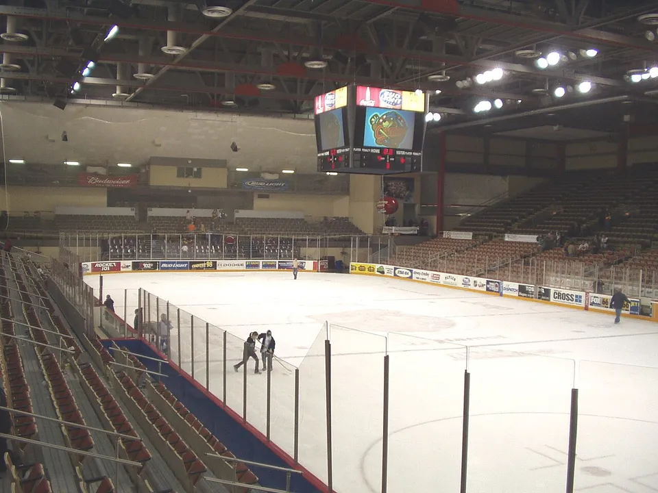 Арена «Erie Insurance Arena»