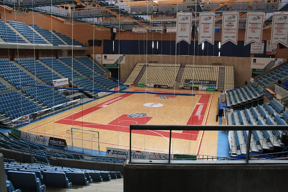 Арена «Pabellon Multiusos Fontes do Sar»