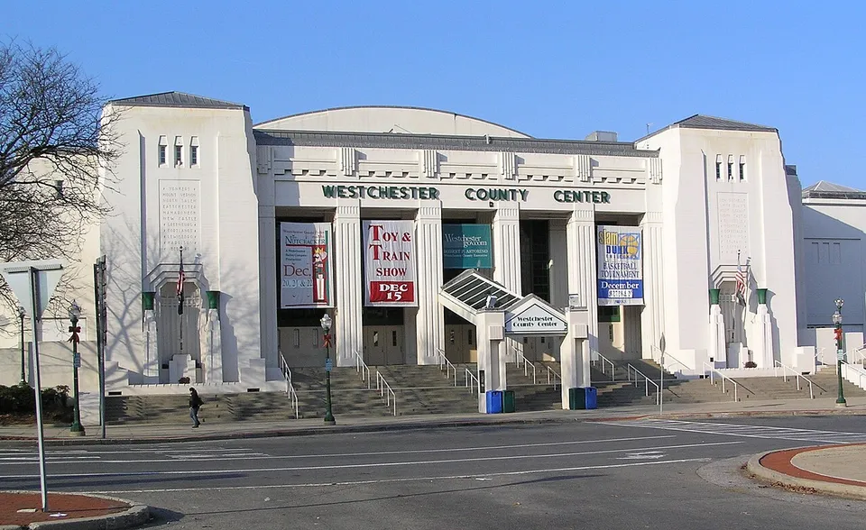 Арена «Westchester County Center»