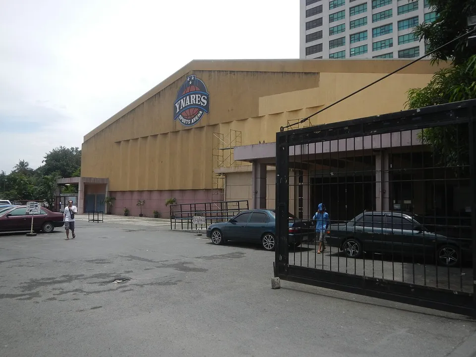 Арена «Ynares Sports Arena»