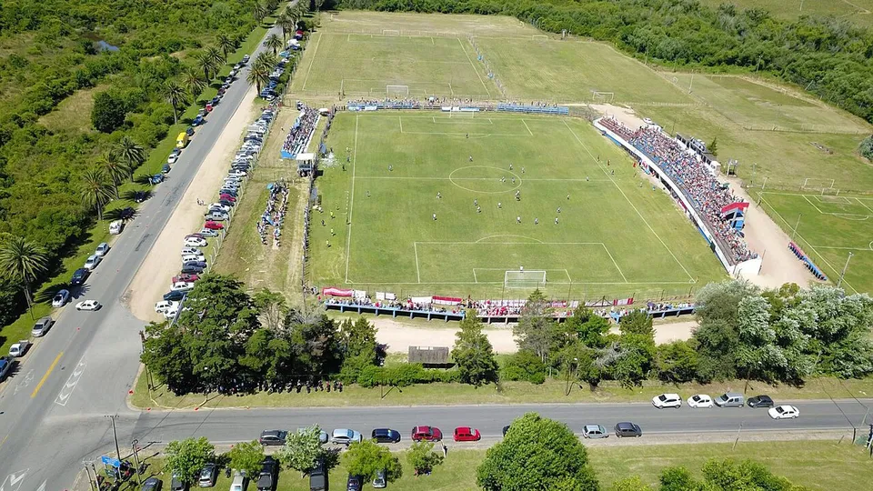 Стадион «Estadio Atenas»
