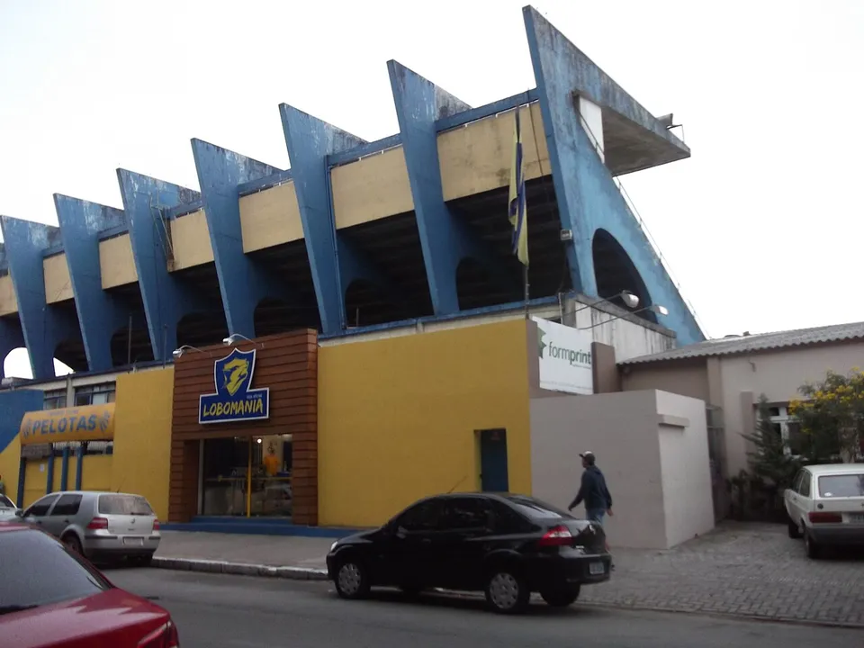 Стадион «Estadio Boca do Lobo»