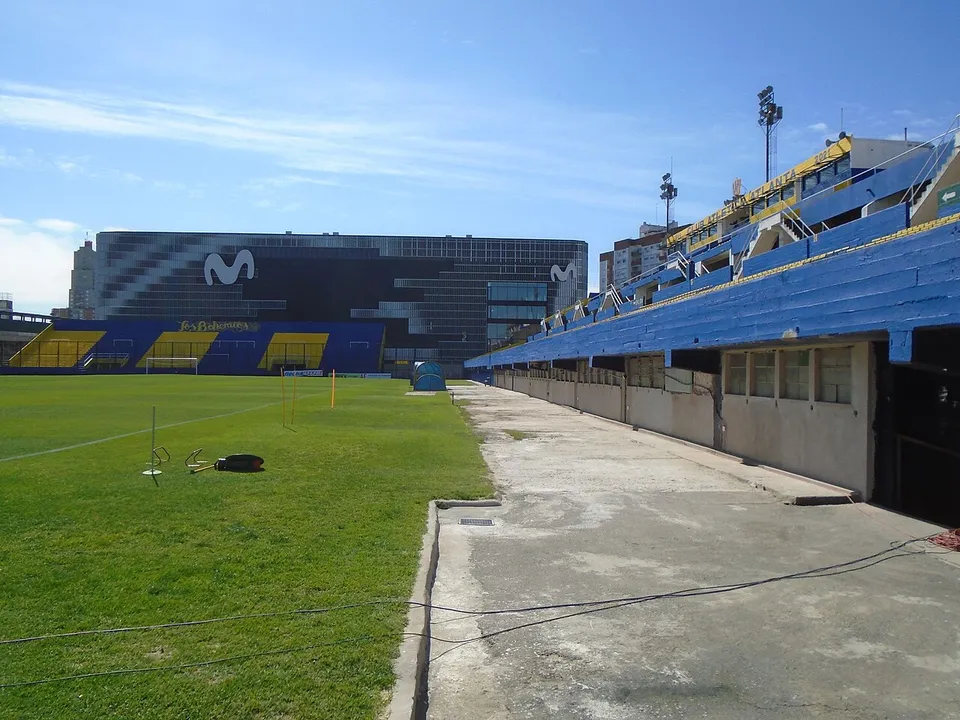 Стадион «Estadio Don Leon Kolbovsky»