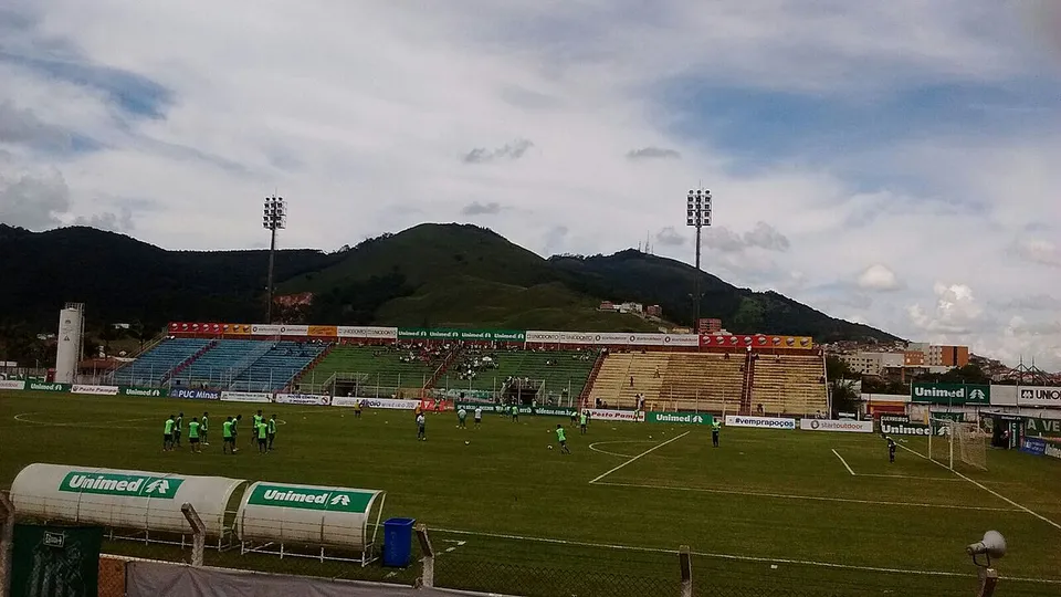Стадион «Estadio Dr. Ronaldo Junqueira»