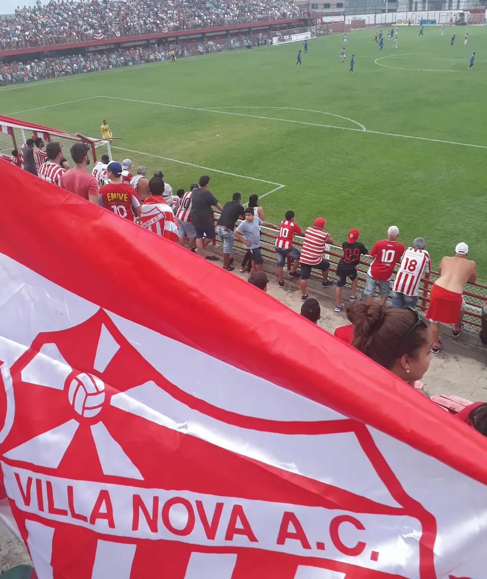 Стадион «Estadio Municipal Castor Cifuentes»