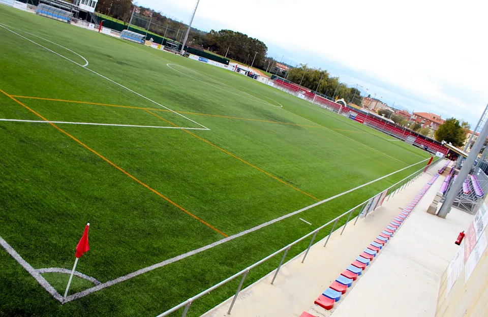 Стадион «Estadio Municipal de Llagostera»