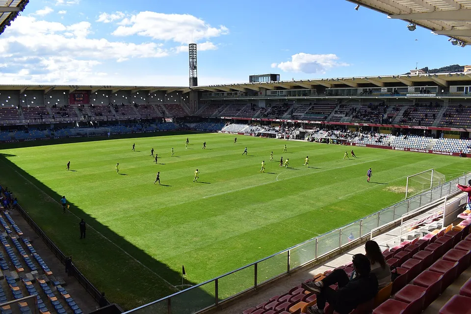 Стадион «Estadio Municipal de Pasarón»