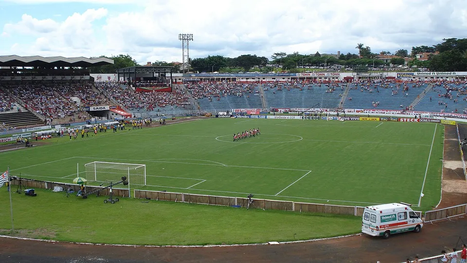 Стадион «Estadio Santa Cruz»