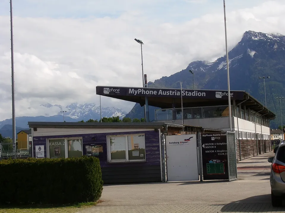 Стадион «Max Aicher Stadion»