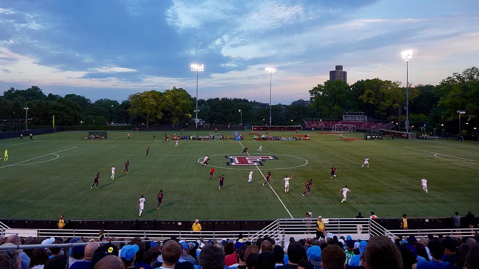 Стадион «Moglia Stadium at Jack Coffey Field»