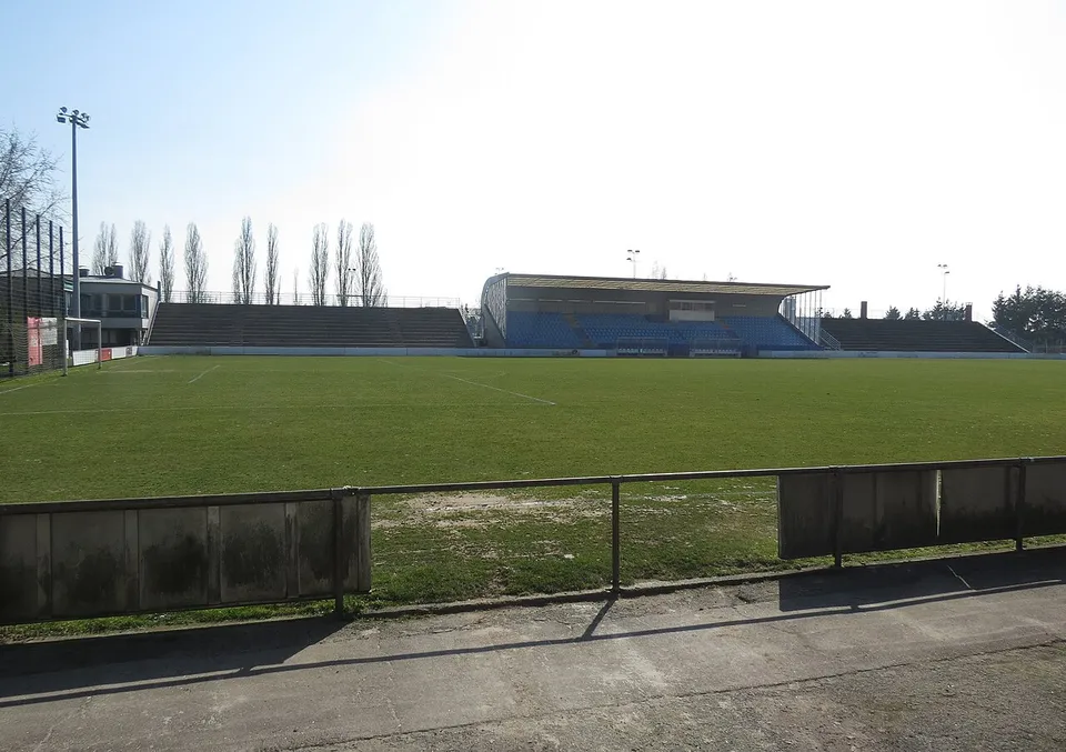 Стадион «Stade Achille Hammerel»
