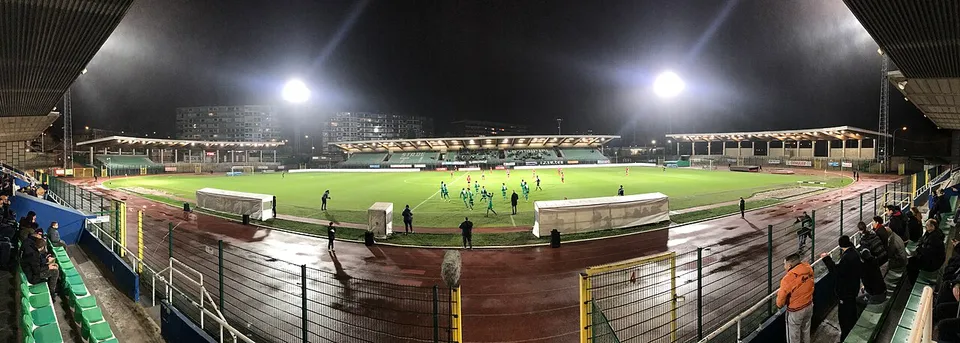 Стадион «Stade Communal du Tivoli»