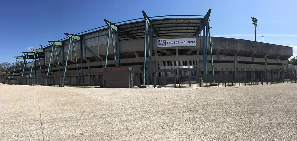 Стадион «Stade de Balmont»