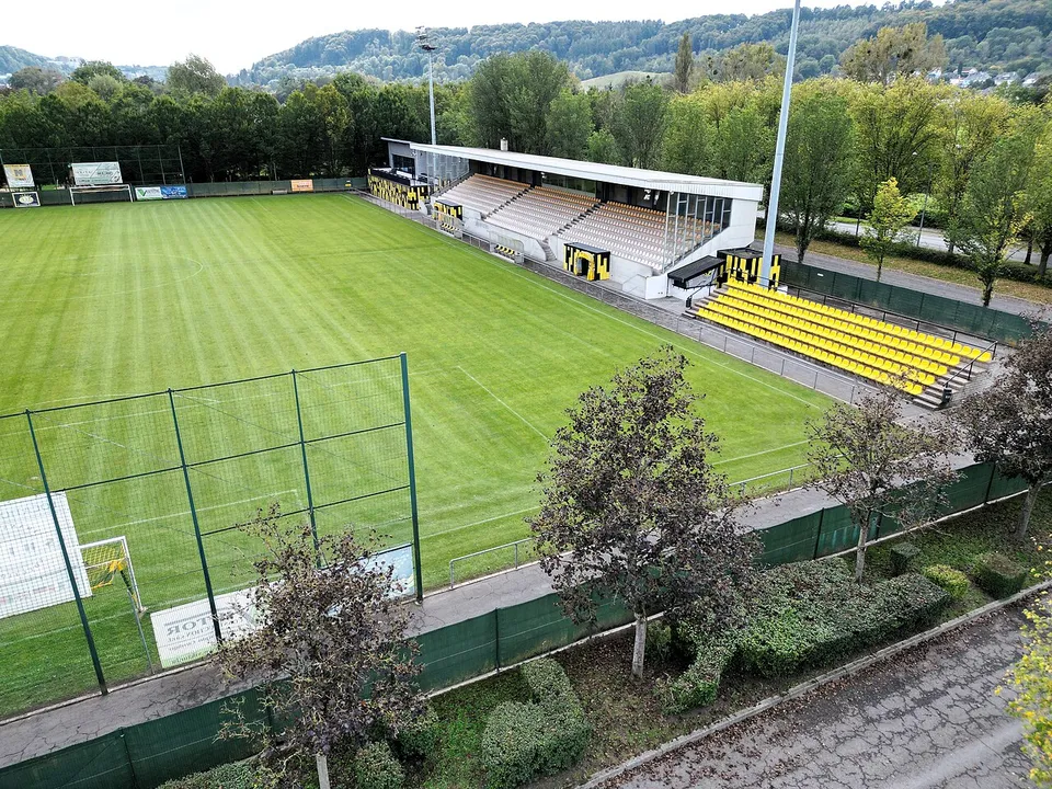 Стадион «Stade rue Henri Dunant»
