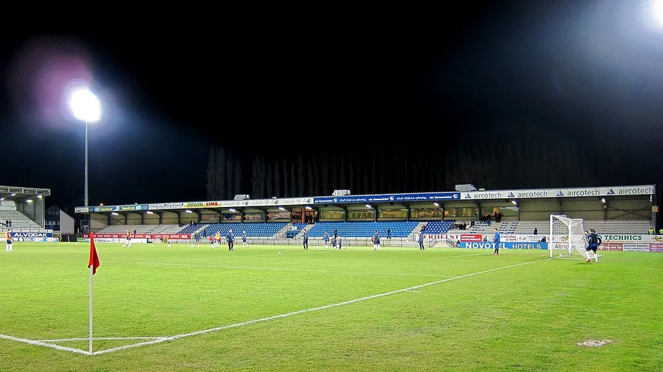 Стадион «Stade Van Roy»