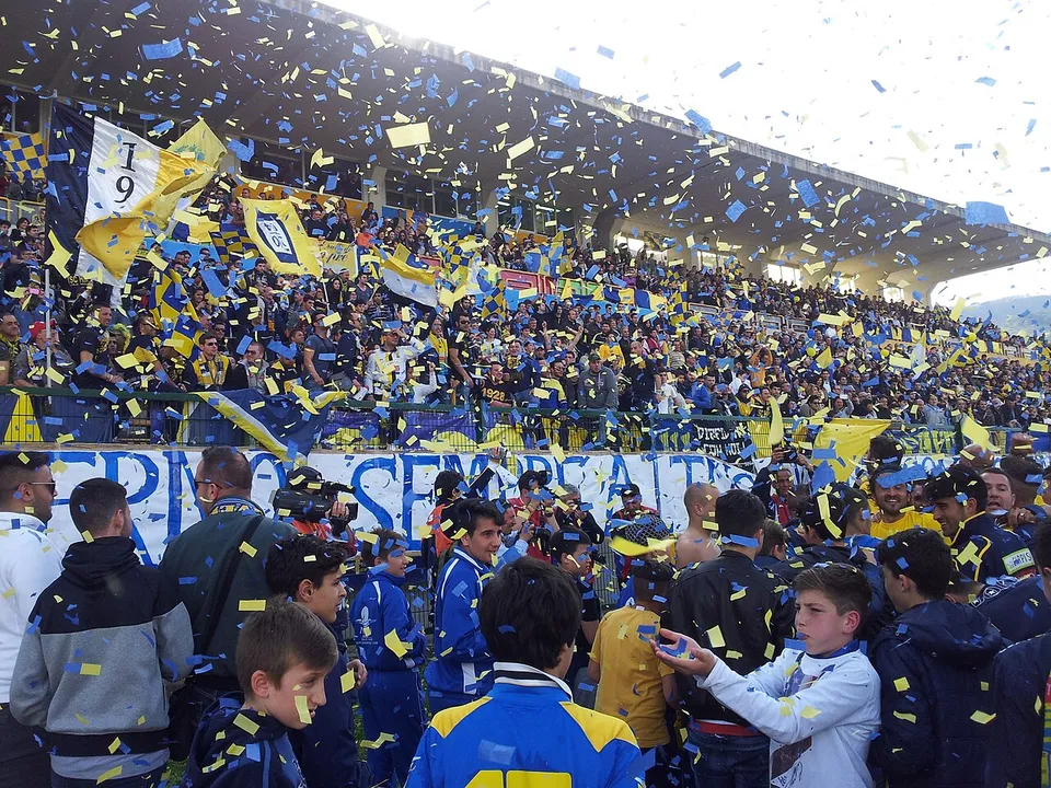 Стадион «Stadio Comunale Vincenzo Mazzella»