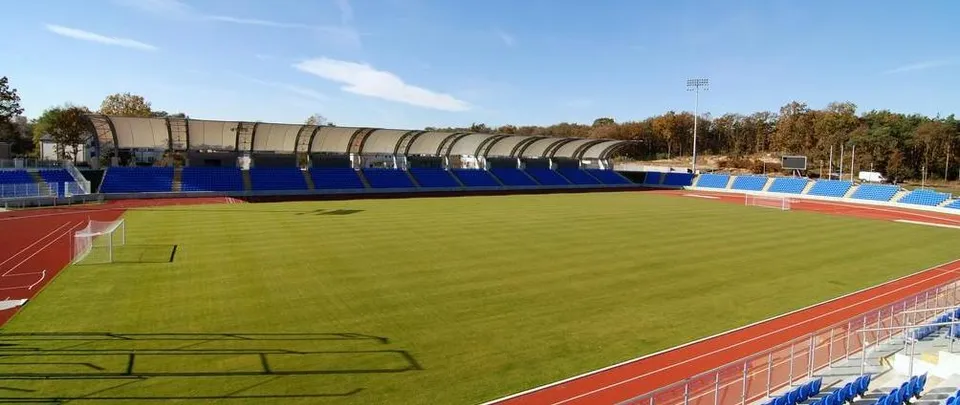 Стадион «Stadion MOSiR w Pulawach»