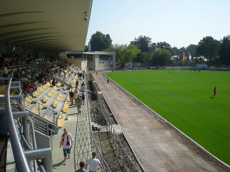 Стадион «Stadion Znicza Pruszkow»