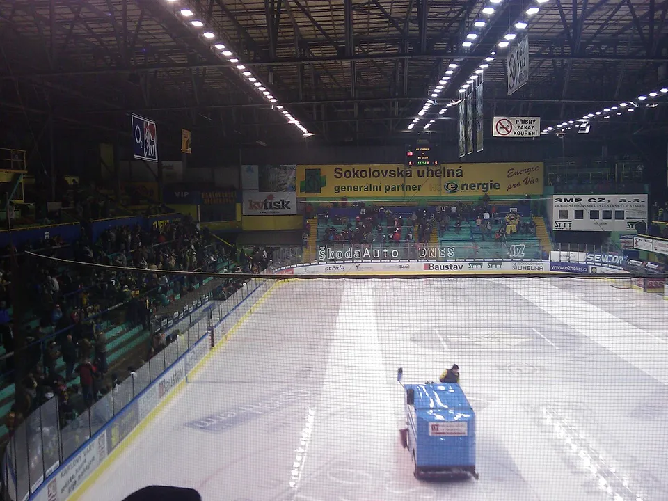 Стадион «Zimni stadion Karlovy Vary»