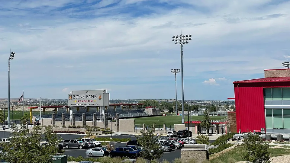 Стадион «Zions Bank Stadium»
