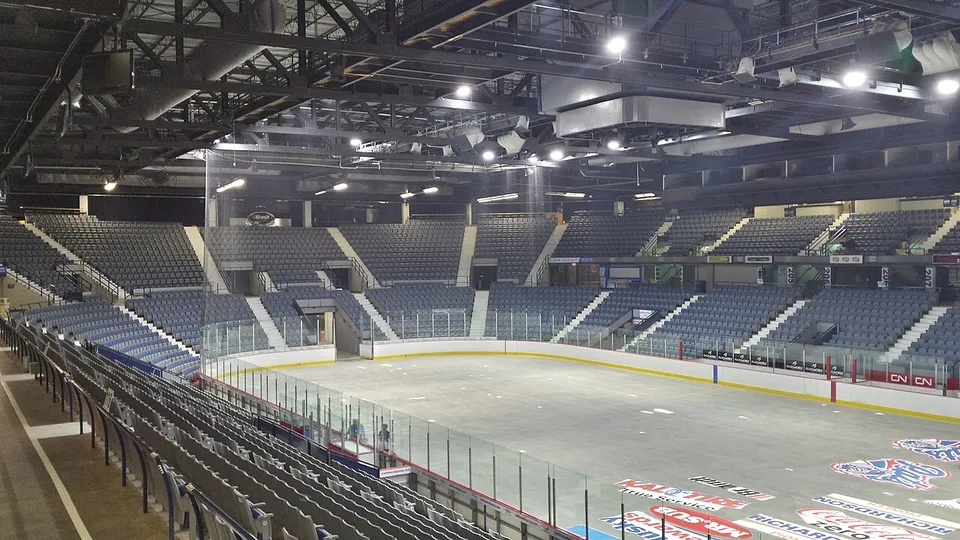 Ледовая арена «Brandt Centre»