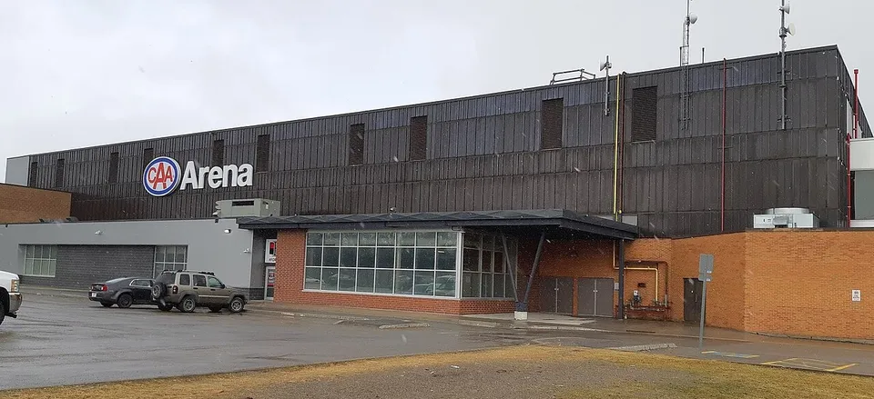 Ледовая арена «CAA Arena»