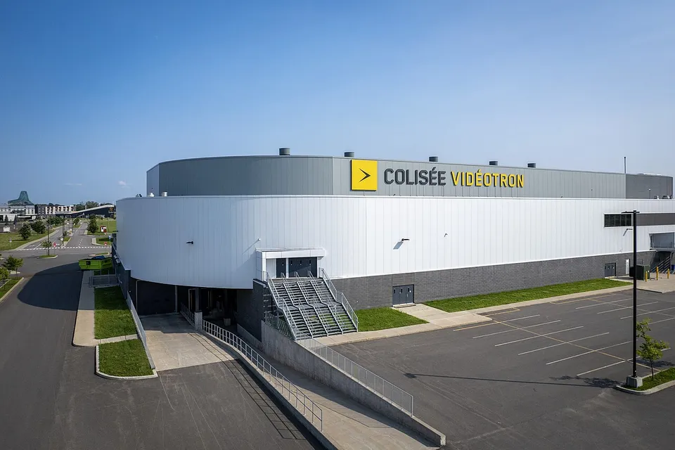 Ледовая арена «Colisee Videotron»