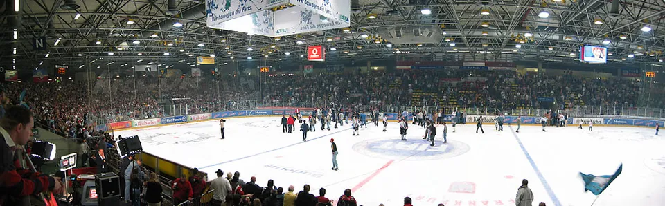 Ледовая арена «Eissporthalle Frankfurt»