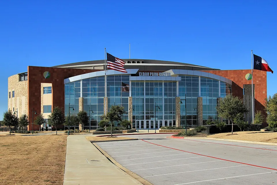 Ледовая арена «H-E-B Center at Cedar Park»