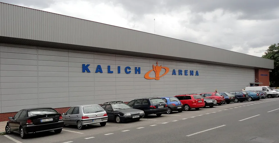 Ледовая арена «Kalich Arena»