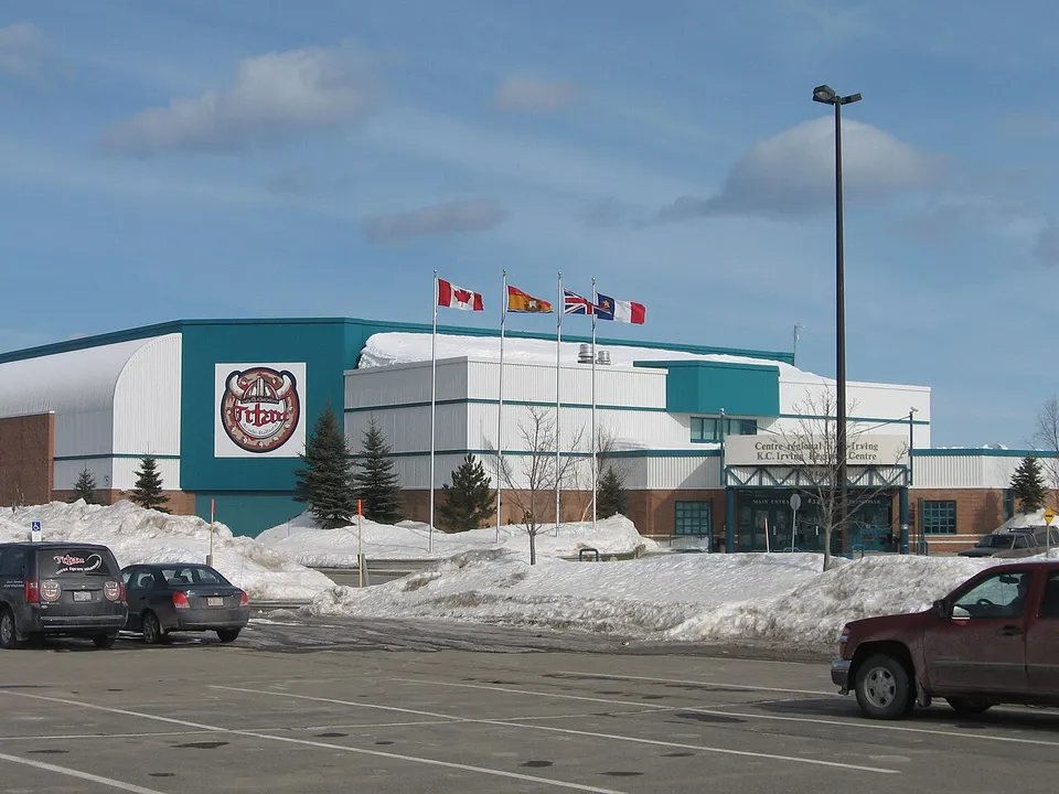 Ледовая арена «KC Irving Regional Centre»