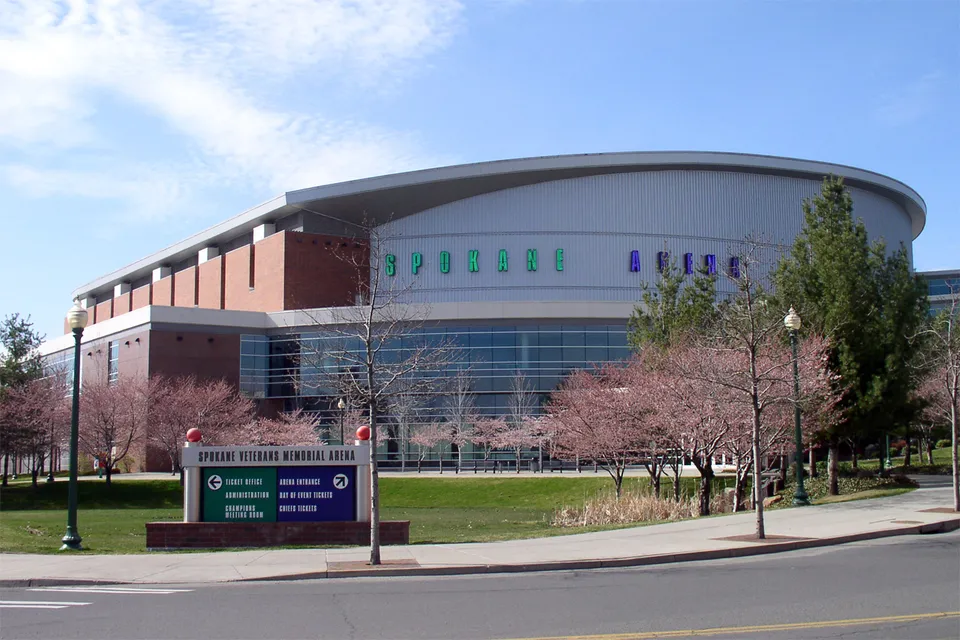 Ледовая арена «Spokane Veterans Memorial Arena»
