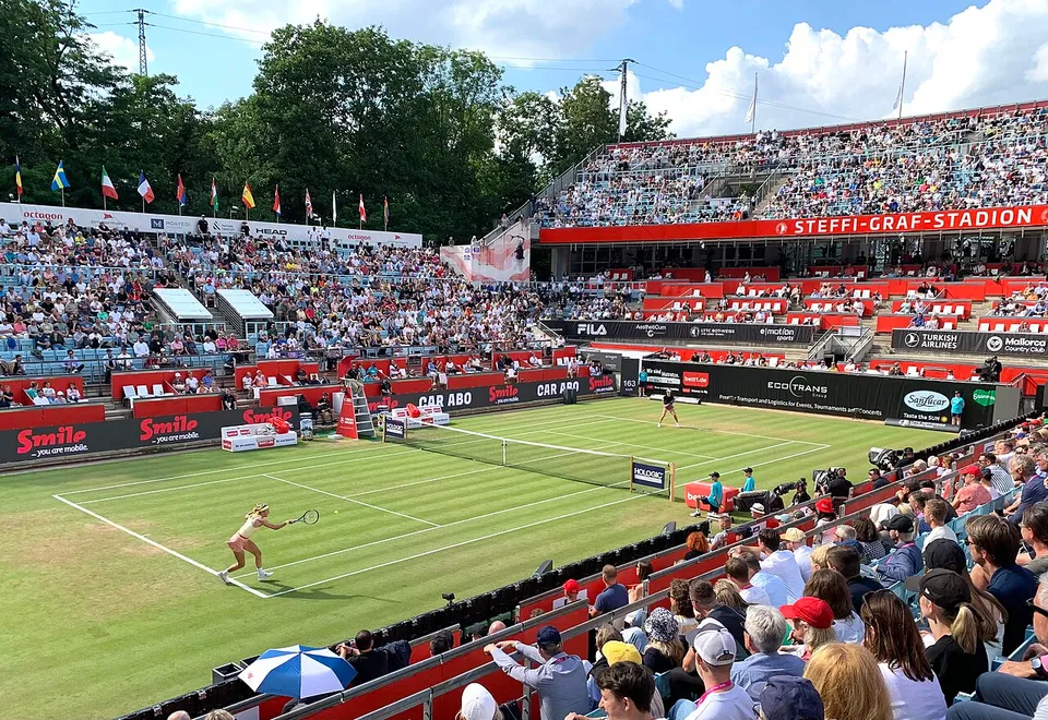 Теннисный комплекс «Steffi Graf Stadion»