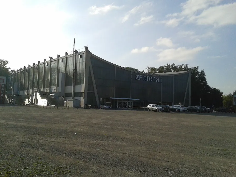 Арена «ZF-Arena Friedrichshafen»